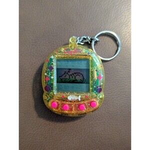 GigaPets StarCat CompuKitty 2 in 1 Kitty Cat Virtual Pet Keychain Working